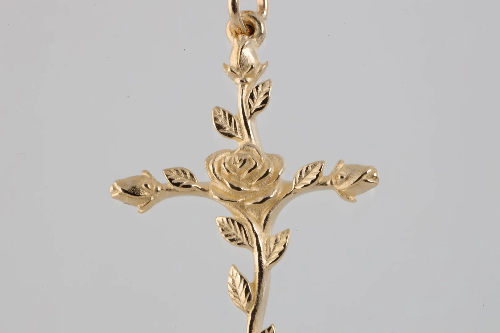 18" James Avery 14k Yellow Gold Rose Cross Pendant Necklace (8.94g.)