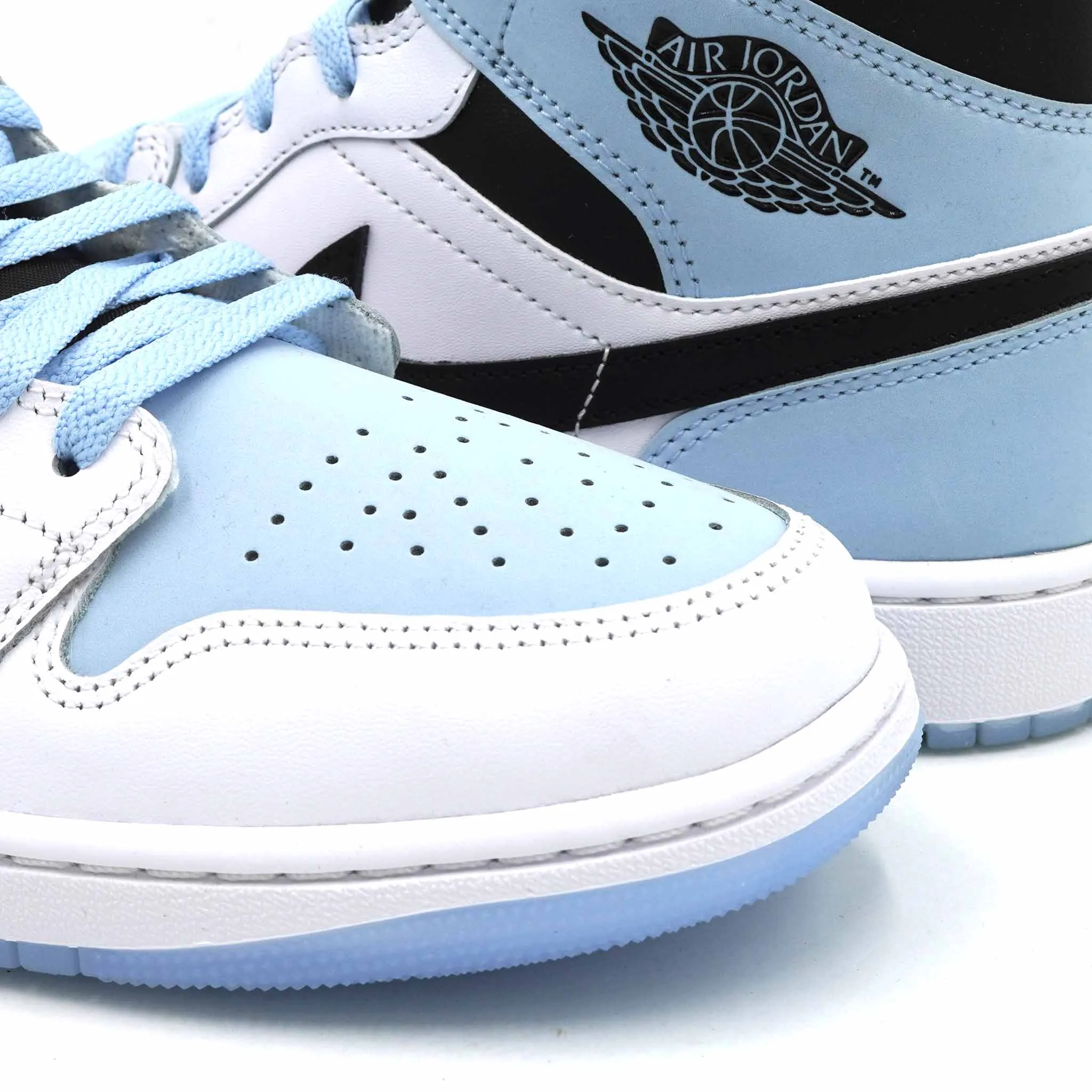 AIR JORDAN 1 MID SE ICE BLUE 2023