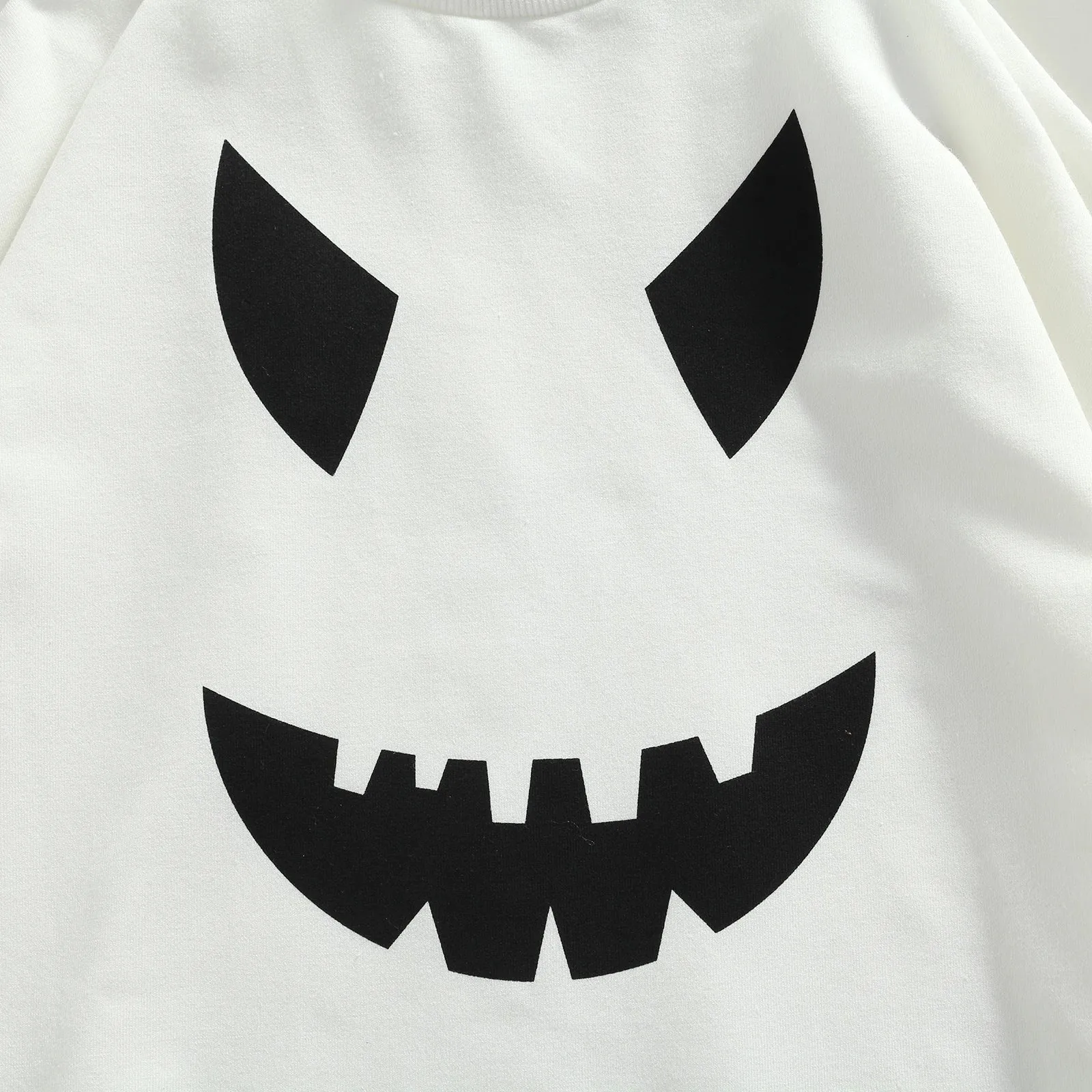 Boo! Adorable Ghost Cape and Cap (Little Kids to 6)