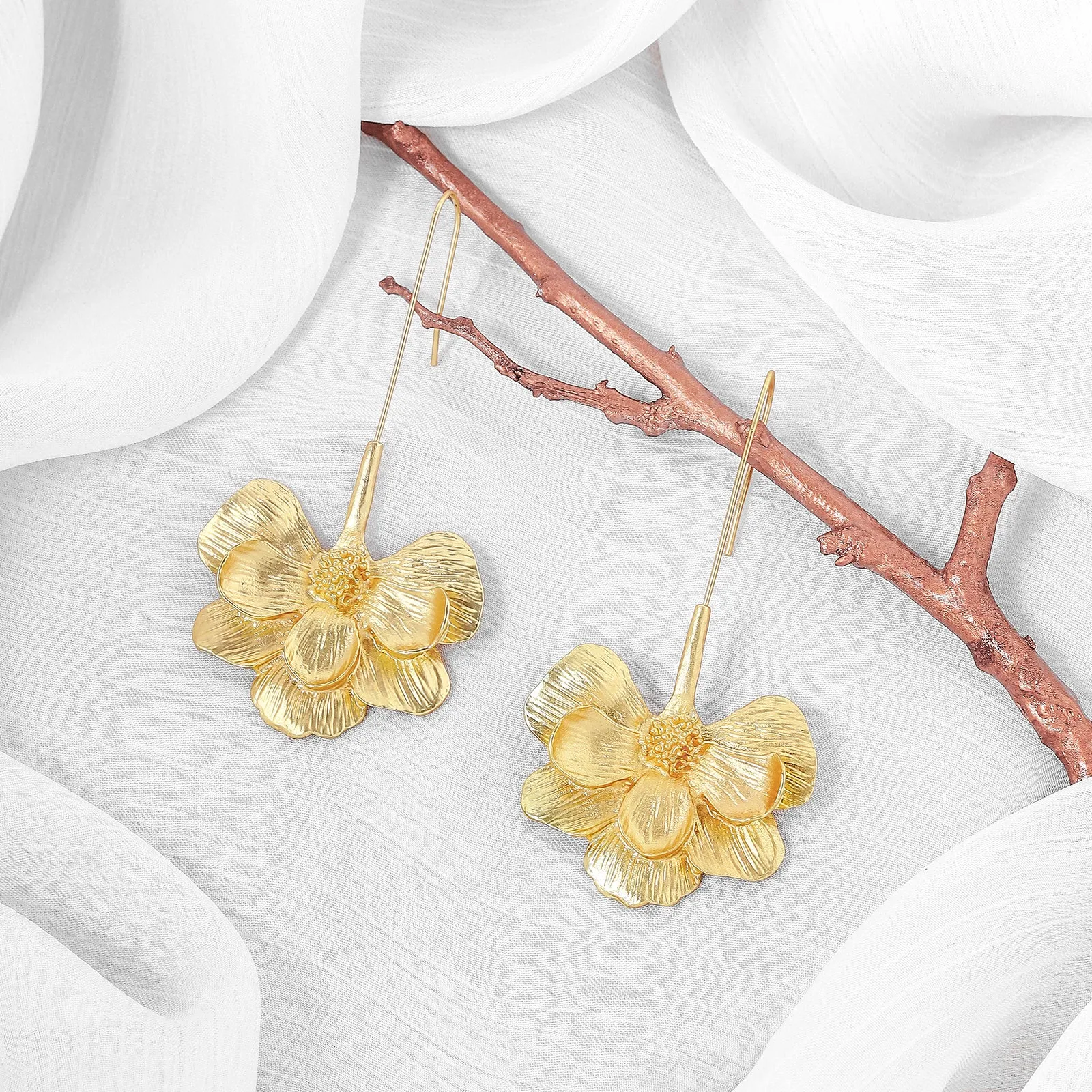 Calanthe Gold Earrings