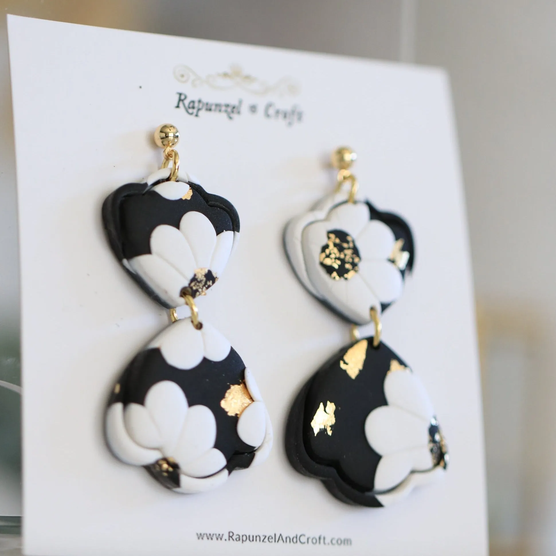 CALLIOPE drop earrings