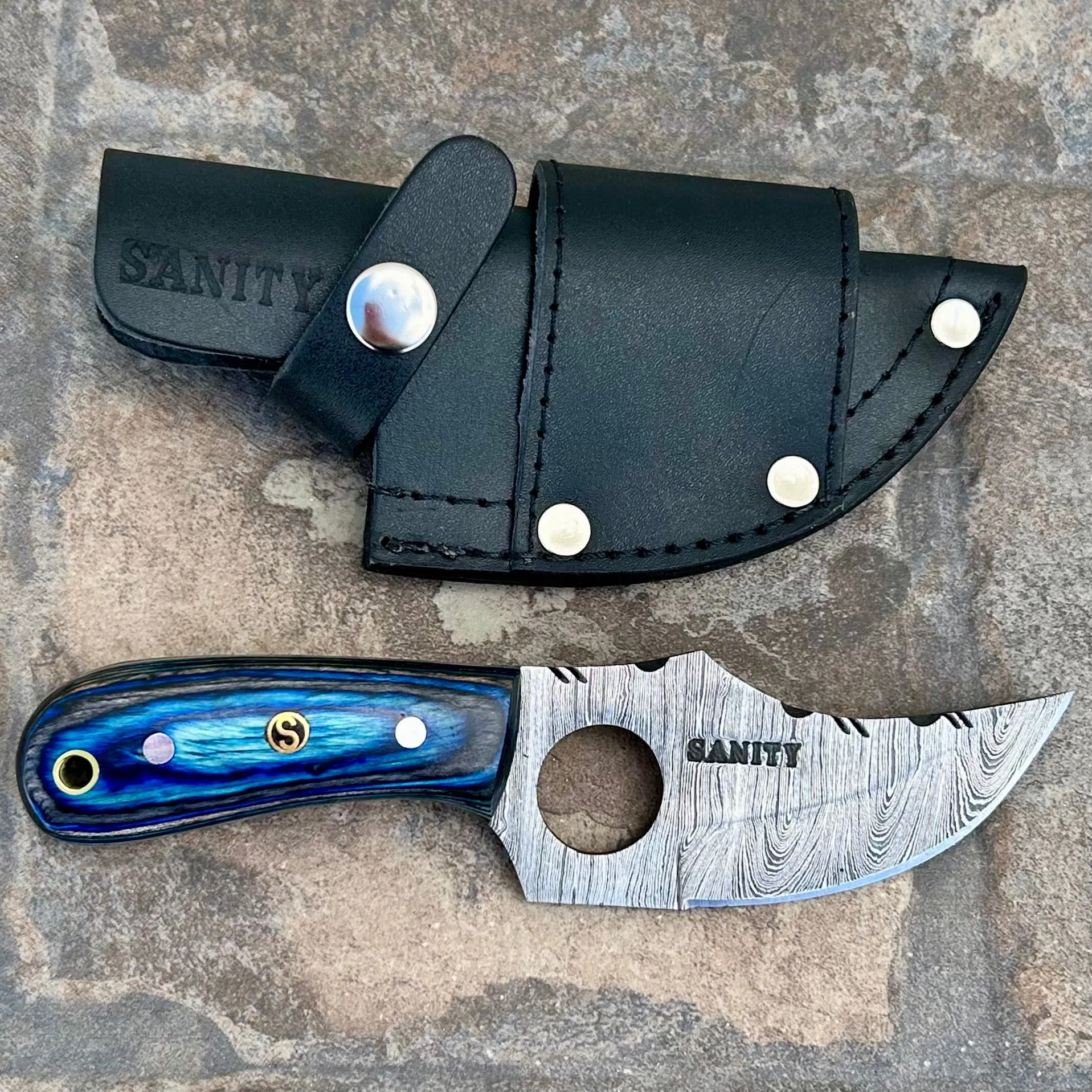 Jesse James - Blue & Black Wood - Damascus - Horizontal & Vertical Carry - 7 inches - JJ011