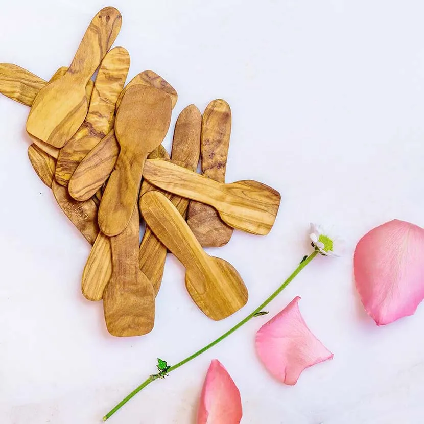 Mixing & wax application spatula sustainably handcarved out of olivewood - 2'5 long