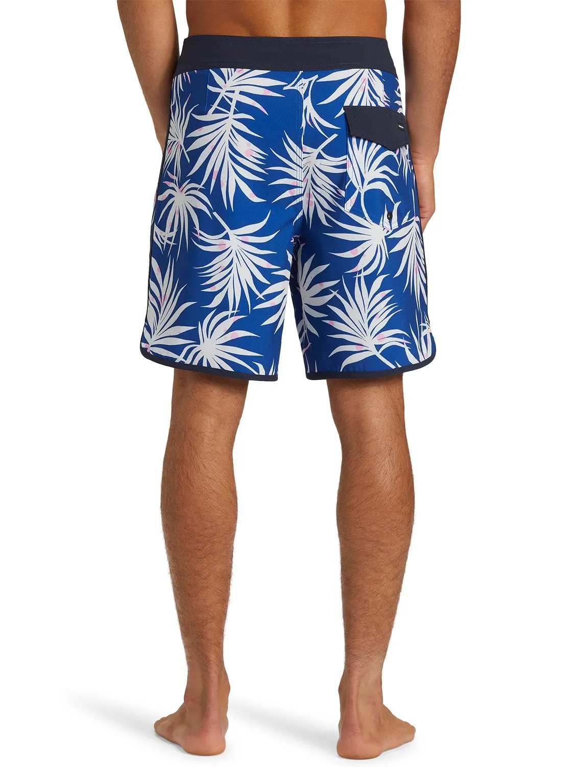 Quiksilver Mens Surfsilk Scallop 18 Boarshorts