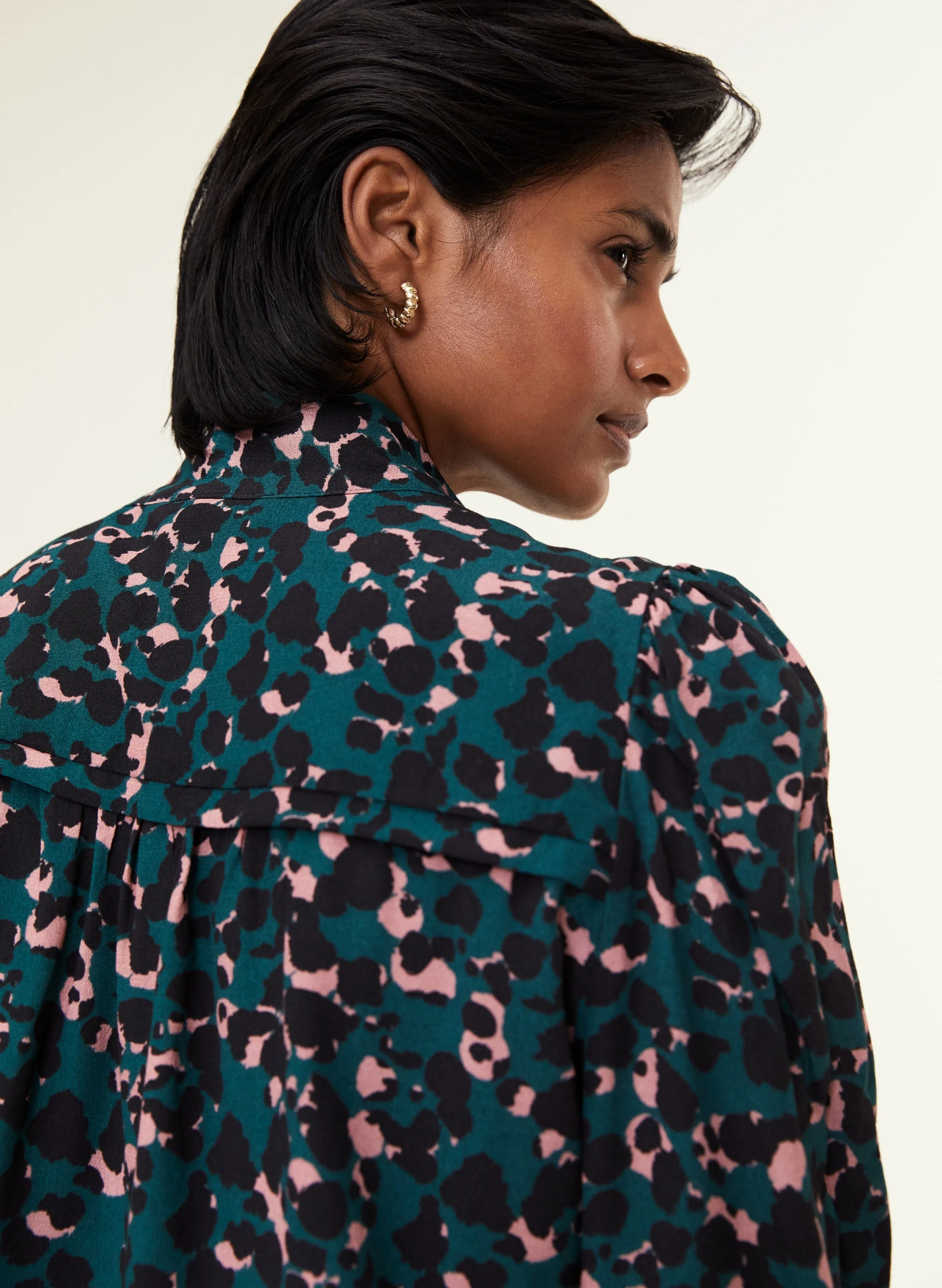 Tirtho LENZING ECOVERO Blouse | Cedar Ink Print