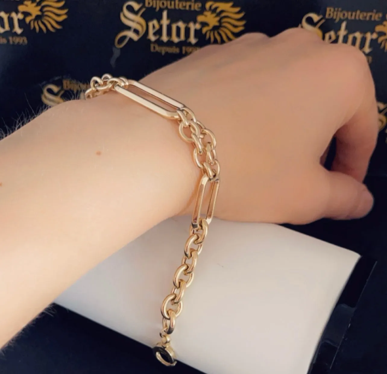 Women bracelet